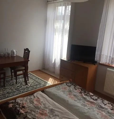 Dworek Młynarza Gospodarstwo agroturystyczne *